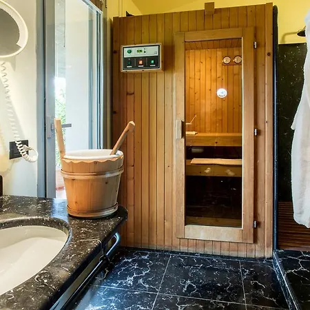 Bed & Breakfast Adriano 3*