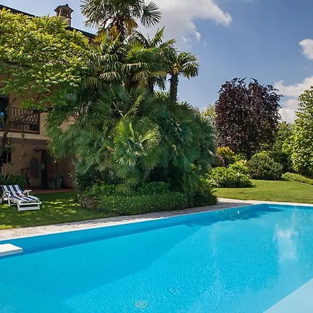Bed & Breakfast Adriano 3*