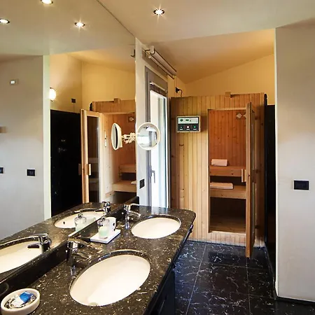 Bed & Breakfast Adriano 3*