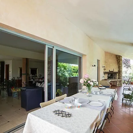 Bed & Breakfast Adriano 3*